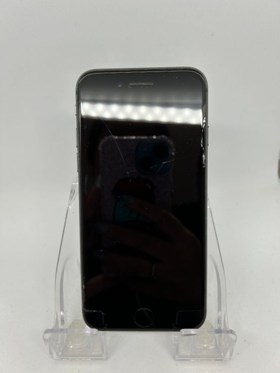 ��SIM�ե꡼ iPhone8  64GB ���ڡ������쥤 �Хåƥ꡼83%