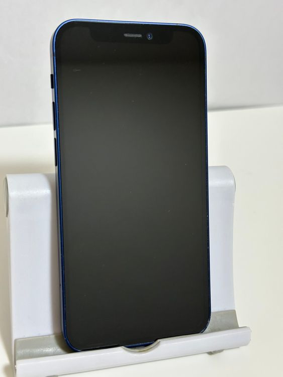 ���Хåƥ꡼81% SIM�ե꡼ iPhone12mini 64GB �֥롼