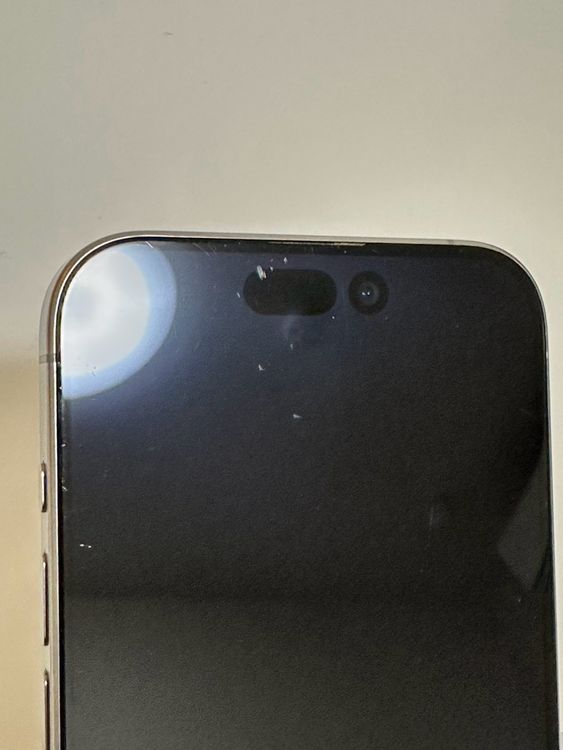 ���Хåƥ꡼80% SIM�ե꡼ iPhone15Pro 512GB �ʥ���������˥���