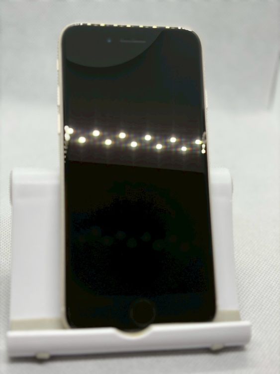 ������Ʊ�� SIM�ե꡼ iPhoneSE ��3���� 64GB �������饤��