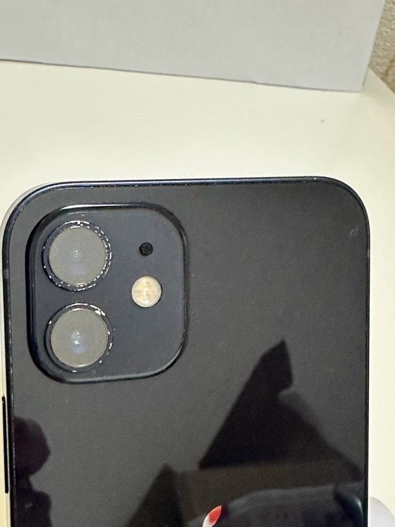 ���Хåƥ꡼83% SIM�ե꡼ iPhone12 64GB �֥�å�