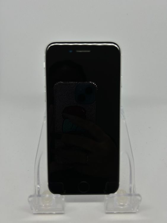 ��SIM�ե꡼ iPhoneSE��2����  128GB �ۥ磻�� �Хåƥ꡼77%