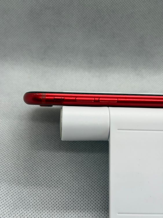 ��SIM�ե꡼ iPhoneSE ��3���� 128GB ��å�