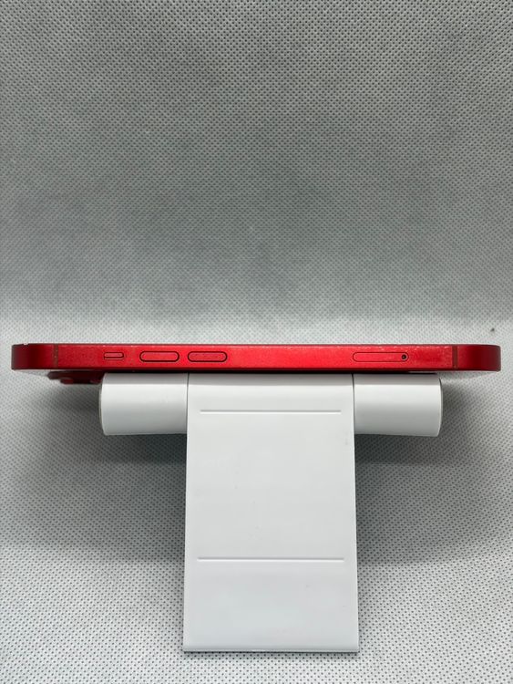 ���Хåƥ꡼84% SIM�ե꡼ iPhone13 256GB ��å�