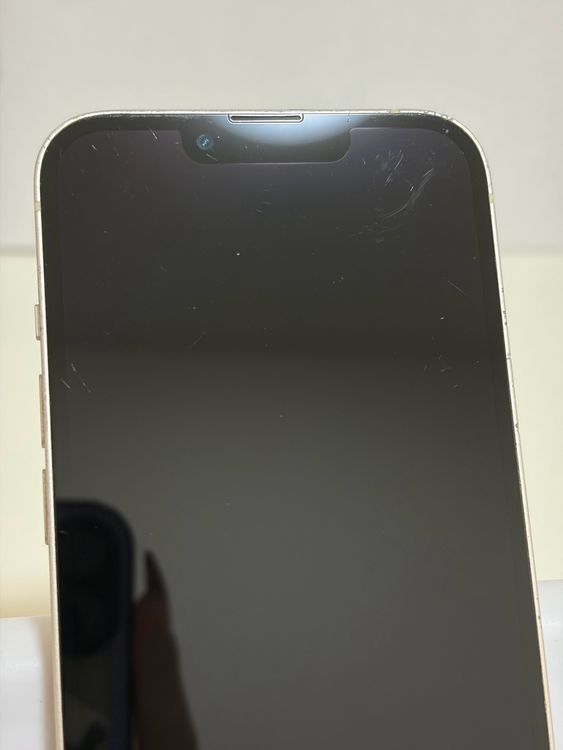 ���Хåƥ꡼86% SIM�ե꡼ iPhone13 128GB �������饤��
