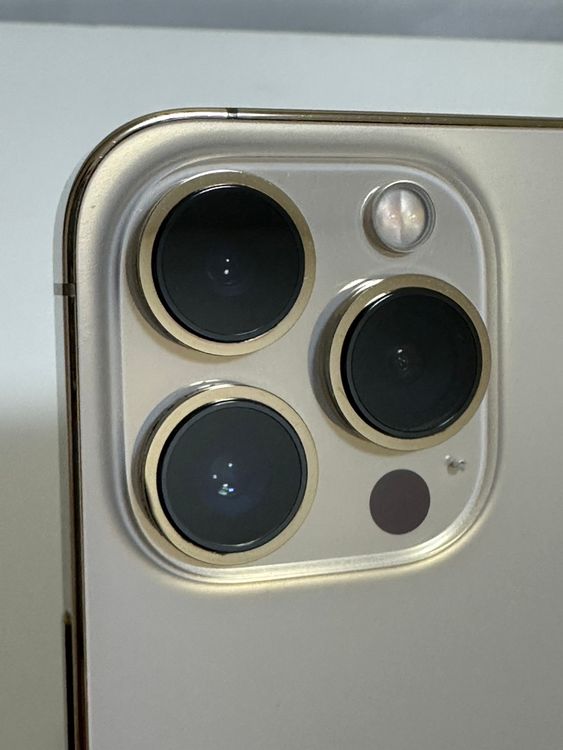 ��Ķ���� �Хåƥ꡼83% SIM�ե꡼ iPhone13Pro 128GB �������
