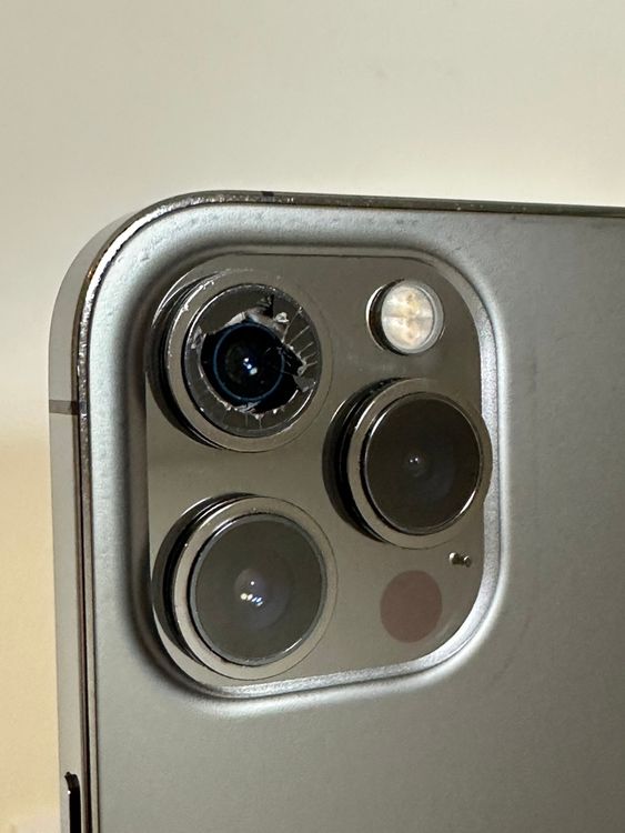 ��SIM�ե꡼ iPhone12ProMax 256GB ����ե�����