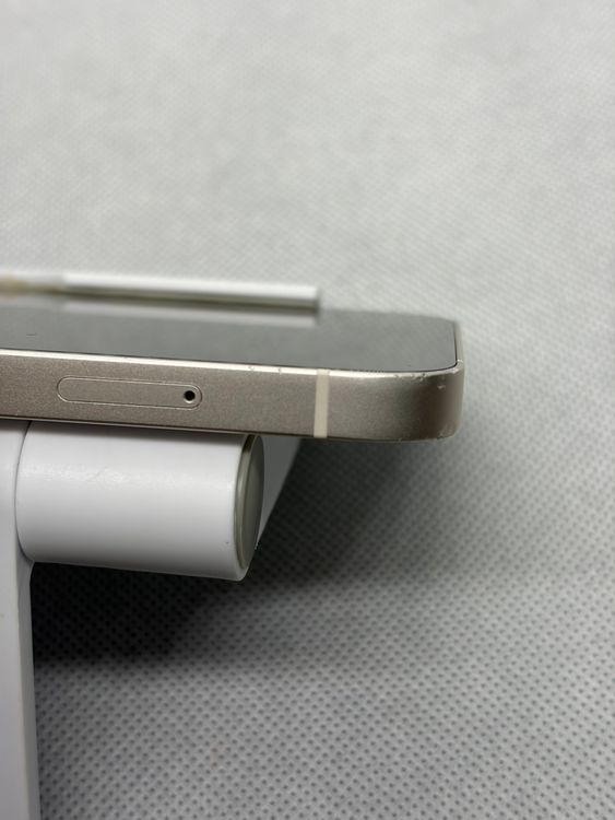 ���Хåƥ꡼84% SIM�ե꡼ iPhone14 128GB
