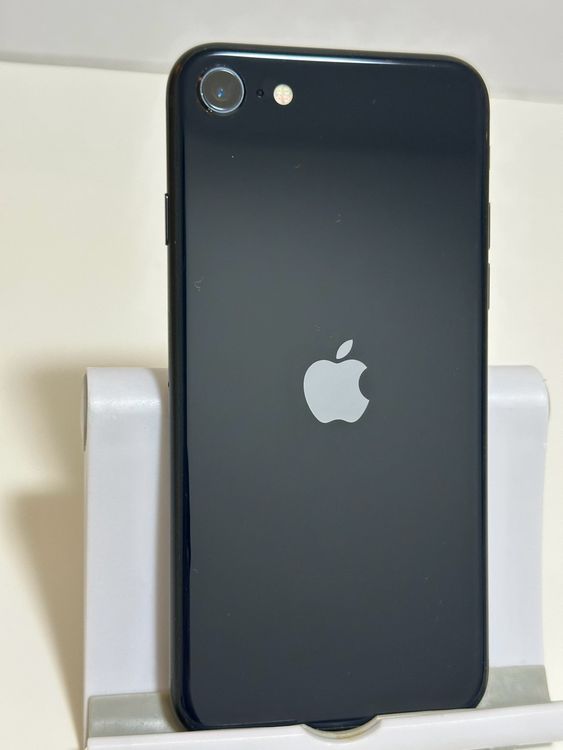 ���Хåƥ꡼85% SIM�ե꡼ iPhoneSE ��3���� 64GB �ߥåɥʥ���