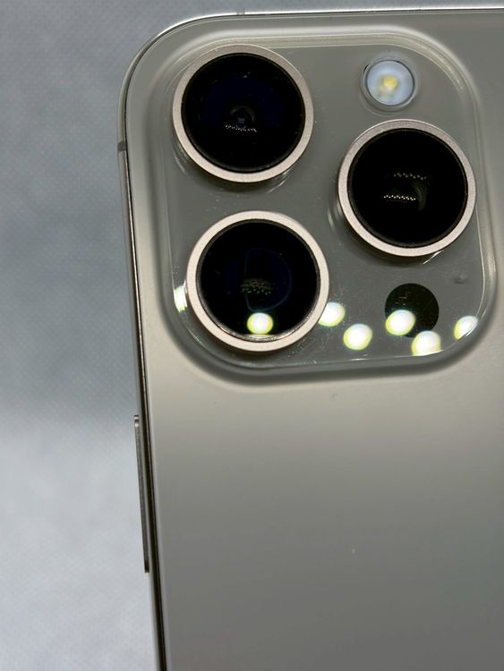���Хåƥ꡼87% SIM�ե꡼ iPhone16Pro 256GB �ʥ���������˥���