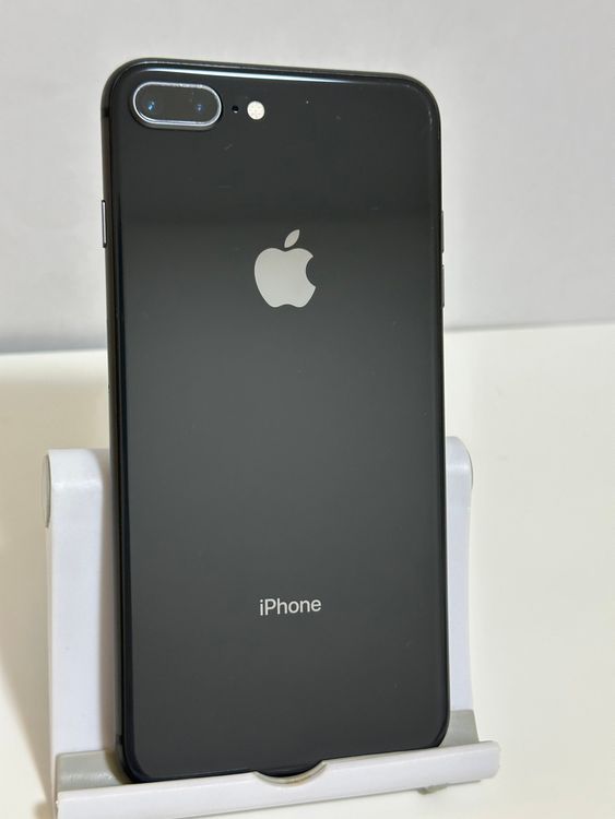 ���Хåƥ꡼84% SIM�ե꡼ iPhone8Plus 256GB ���ڡ������쥤