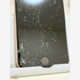 ��SIM�ե꡼ iPhoneSE ��3���� 64GB �������饤��