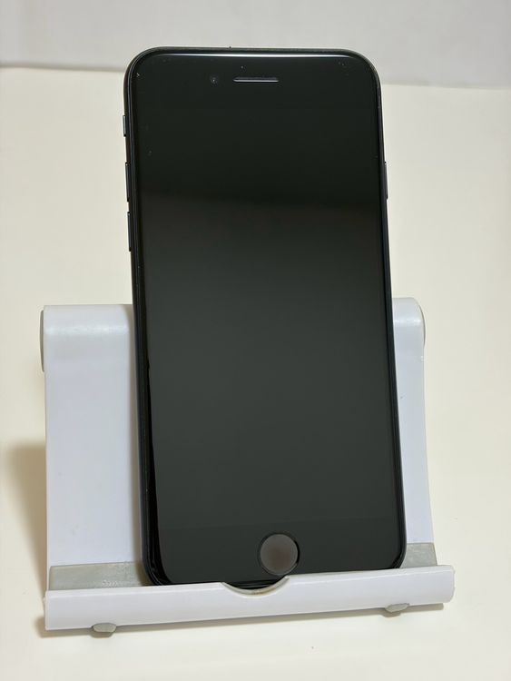 ��SIM�ե꡼ iPhoneSE ��3���� 128GB �ߥåɥʥ���