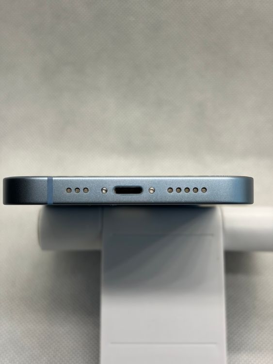 ���Хåƥ꡼83% Ķ���� SIM�ե꡼ iPhone14 128GB �֥롼