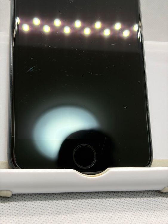 ���Хåƥ꡼92% SIM�ե꡼ iPhoneSE ��3���� 64GB �ߥåɥʥ���