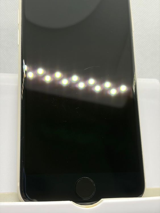 ���Хåƥ꡼85% SIM�ե꡼ iPhoneSE ��3���� 64GB �������饤��
