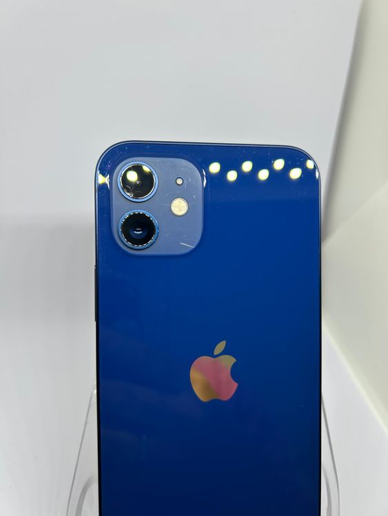 ��SIM�ե꡼ iPhone12  64GB �֥롼 �Хåƥ꡼79%