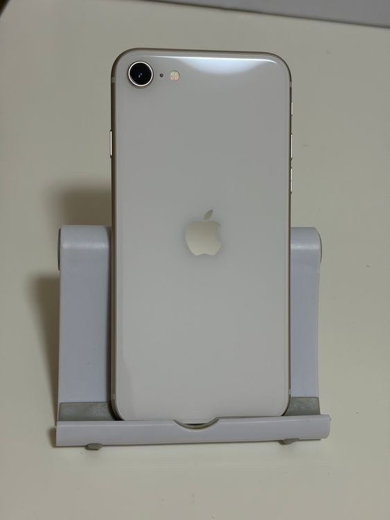 ���Хåƥ꡼80% SIM�ե꡼ iPhoneSE ��3���� 128GB �������饤��