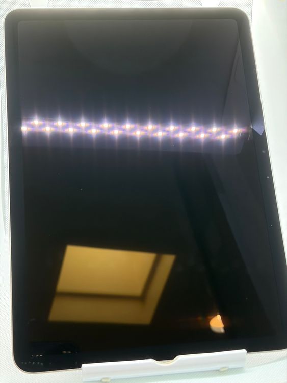 ���Хåƥ꡼100% ����Ʊ�� iPad Air ��8���� 11����� 256GB ���졼