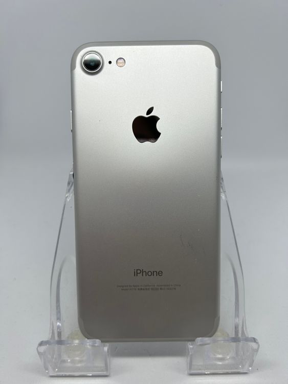 ���ϥԥͥ��ͥå� SIM�ե꡼ iPhone7  32GB ����С� 91% ����̵��