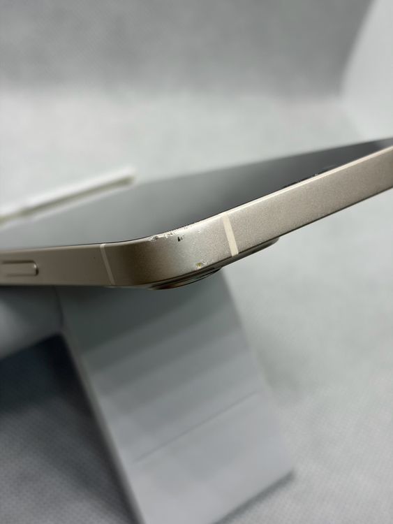 ���Хåƥ꡼84% SIM�ե꡼ iPhone13 128GB �������饤��