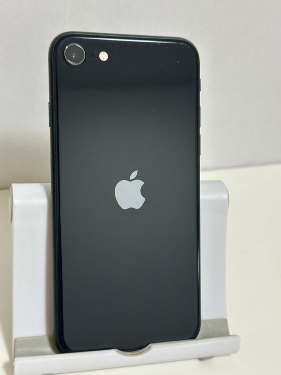 ���Хåƥ꡼80% SIM�ե꡼ iPhoneSE ��3���� 128GB �ߥåɥʥ���