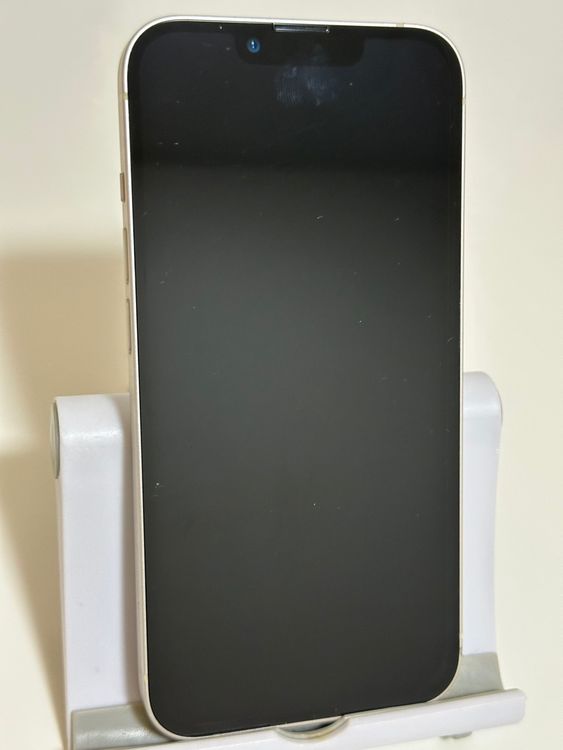 ���Хåƥ꡼82% SIM�ե꡼ iPhone13 256GB �������饤��