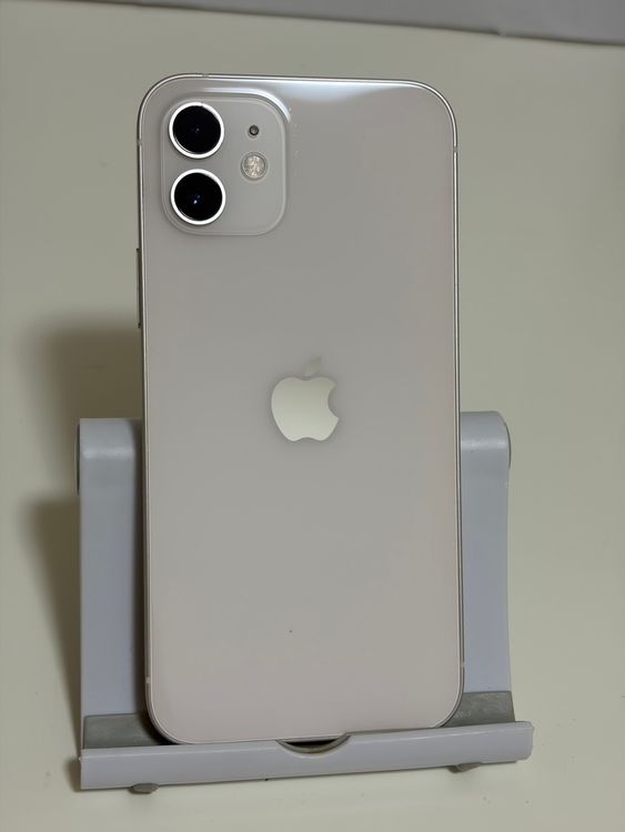 ���Хåƥ꡼84% SIM�ե꡼ iPhone12 128GB �ۥ磻��