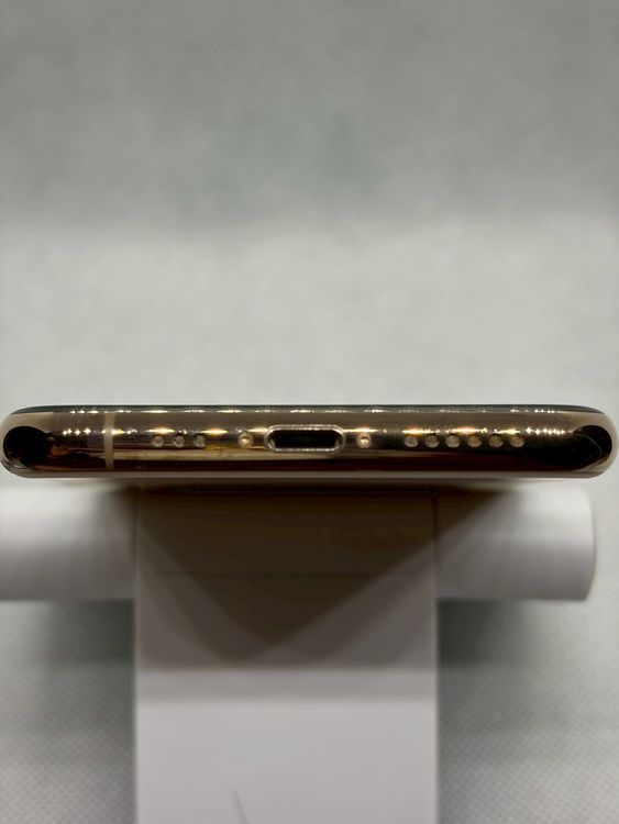 ���Хåƥ꡼94% SIM�ե꡼ iPhone11Pro 256GB �������