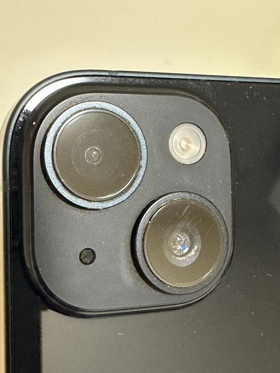 ���Хåƥ꡼86% SIM�ե꡼ iPhone14Plus 128GB �ߥåɥʥ���