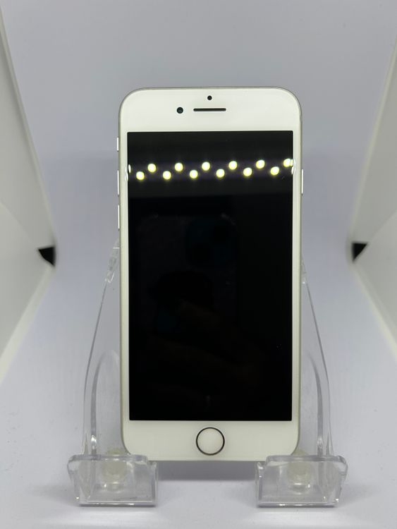 ��SIM�ե꡼ iPhone8  256GB ����С� �Хåƥ꡼81%