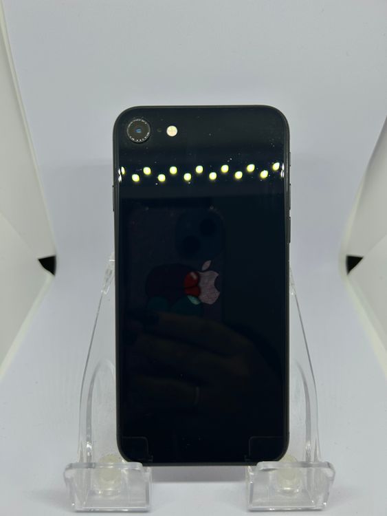 ��SIM�ե꡼ iPhoneSE��3����  128GB �ߥåɥʥ��� �Хåƥ꡼77%