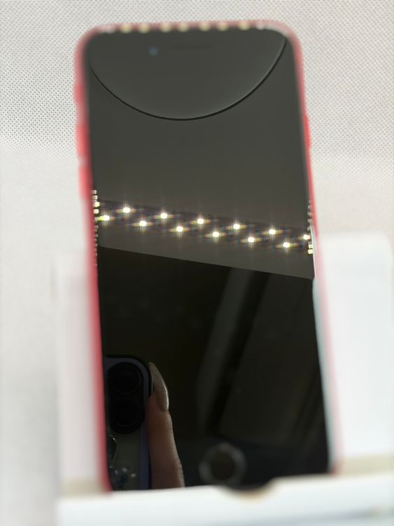 ������̤���� SIM�ե꡼ iPhoneSE ��3���� 128GB ��å�