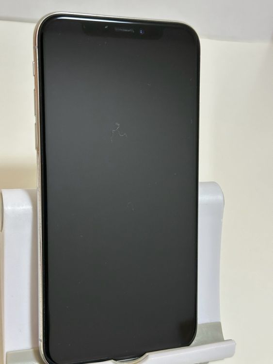 ������ �Хåƥ꡼84% SIM�ե꡼ iPhoneXS 64GB ����С�