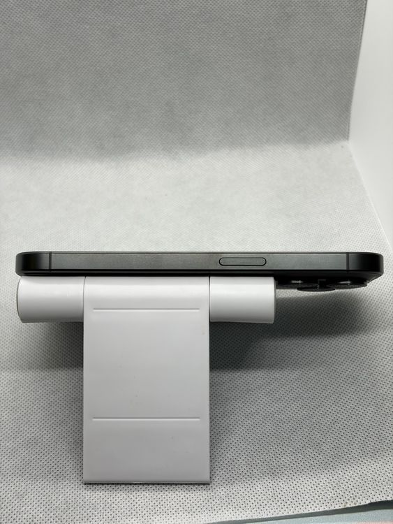 ���Хåƥ꡼100% ����Ʊ�� SIM�ե꡼ iPhone15Pro 256GB �֥�å�