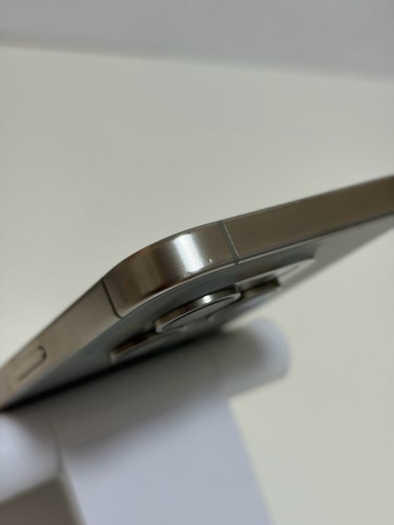 ��SIM�ե꡼ iPhone15Pro 128GB �ʥ���������˥���