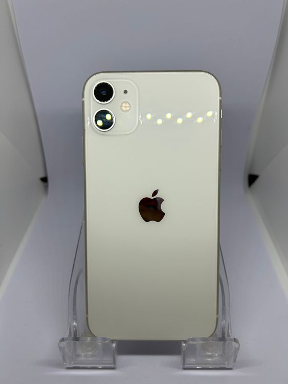 ��SIM�ե꡼ iPhone11  64GB �ۥ磻��