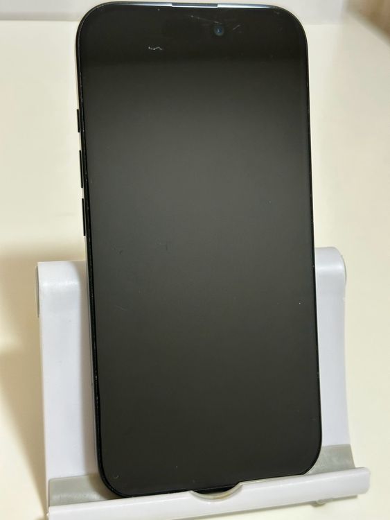 ���Хåƥ꡼84% SIM�ե꡼ iPhone16 128GB �֥�å�
