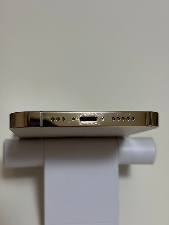 ���Хåƥ꡼89% SIM�ե꡼ iPhone12Pro 256GB �������