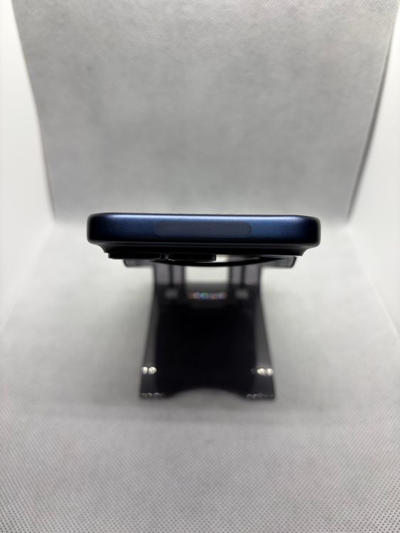 ������Ʊ�� SIM�ե꡼ iPhone17Pro 256GB �ǥ����ץ֥롼 �Хåƥ꡼100%