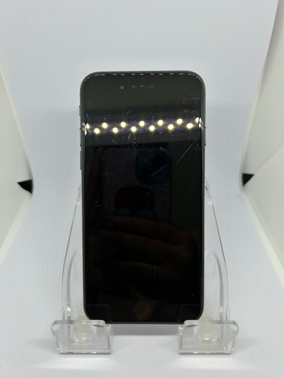 ��SIM�ե꡼ iPhoneSE��3����  64GB �ߥåɥʥ��� �Хåƥ꡼78%