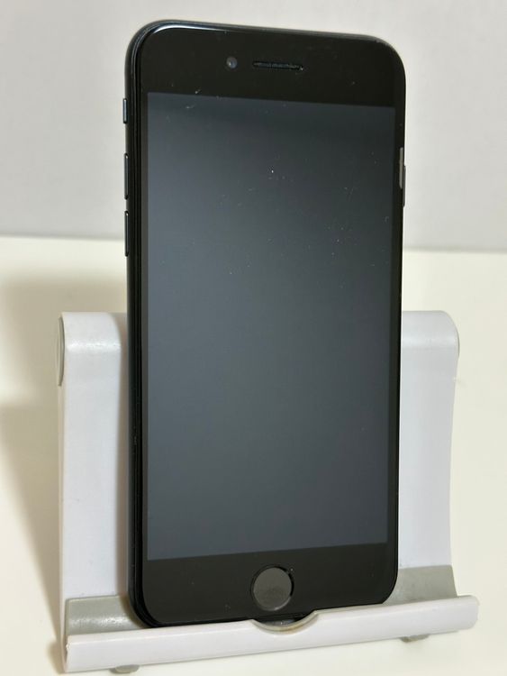 ��SIM�ե꡼ iPhoneSE ��3���� 64GB �ߥåɥʥ���