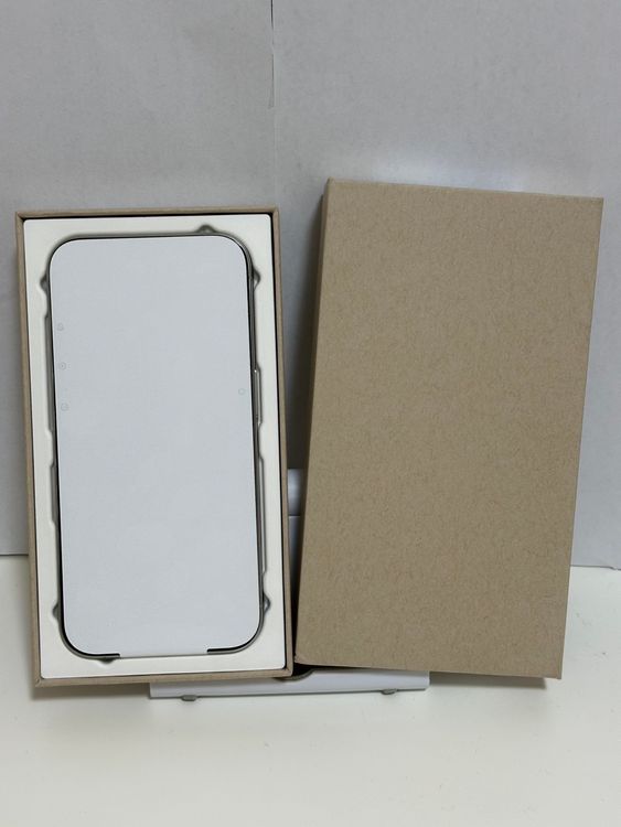 ��̤������ SIM�ե꡼ iPhone15Pro 128GB �ۥ磻�ȥ����˥���