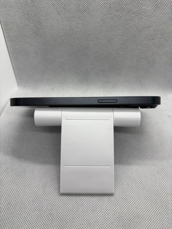 ���Хåƥ꡼86% SIM�ե꡼ iPhone14 128GB �ߥåɥʥ���