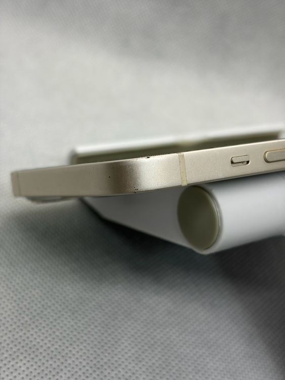 ���Хåƥ꡼98% SIM�ե꡼ iPhone13 128GB �������饤��