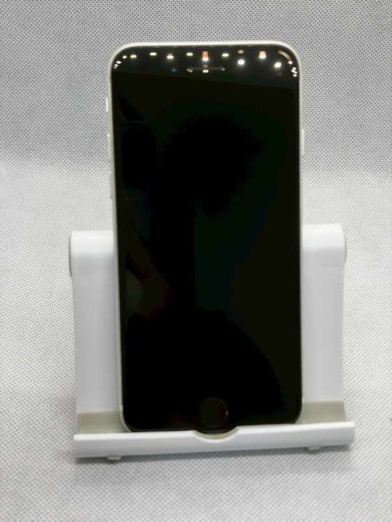 ���Хåƥ꡼84% SIM�ե꡼ iPhoneSE ��2���� 64GB �ۥ磻��