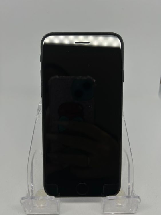 ���Хåƥ꡼89% SIM�ե꡼ iPhoneSE��3����  128GB �ߥåɥʥ��� ����̵��