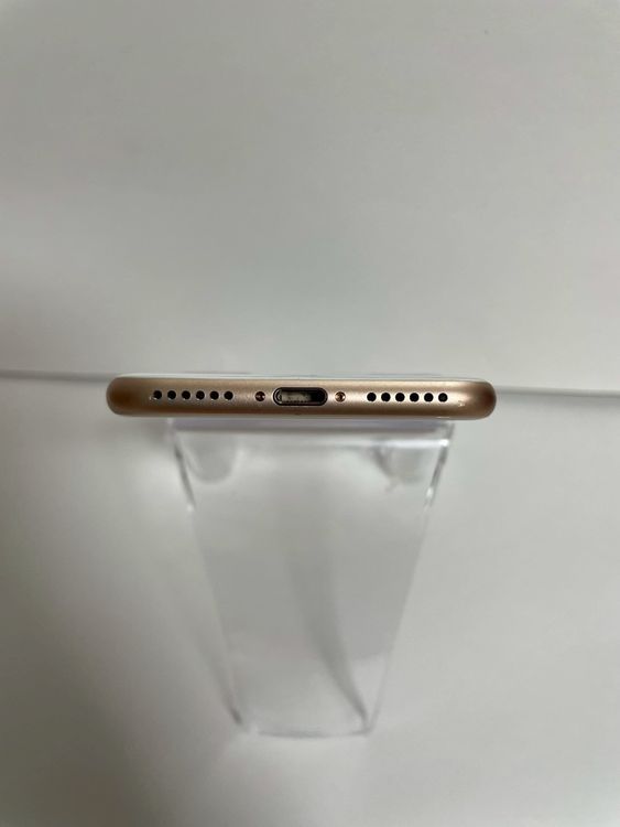 ϥԥͥͥå SIMե꡼ iPhone8  64GB  Хåƥ꡼100%