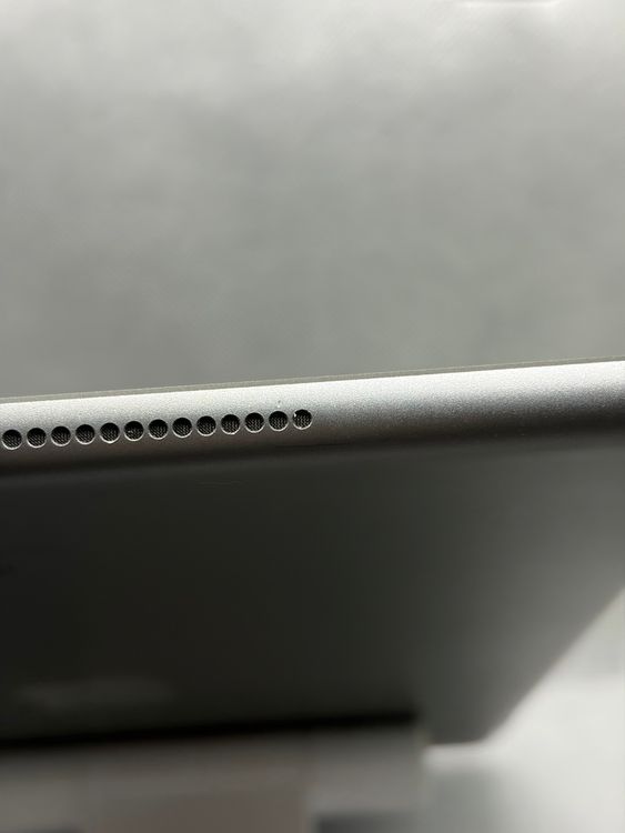 ���ϥԥͥ��ͥå� iPad ��9���� 64GB Wi-Fi ���졼