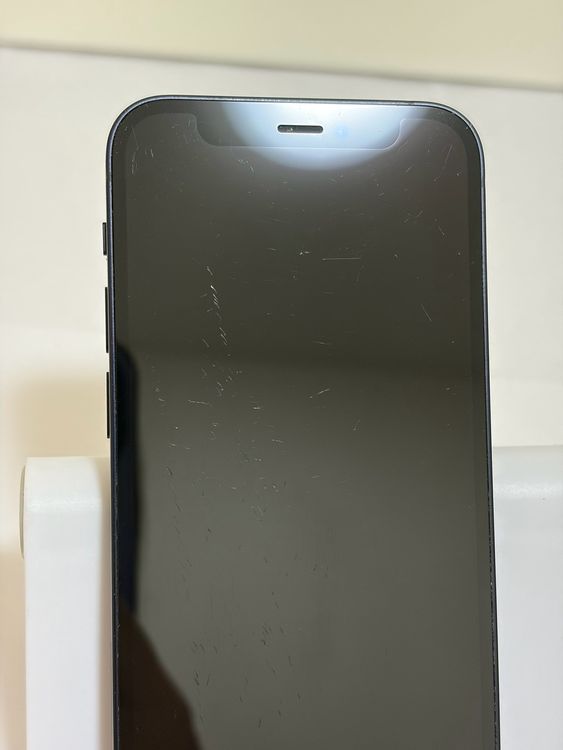 ���Хåƥ꡼81% SIM�ե꡼ iPhone12mini 64GB �֥�å�